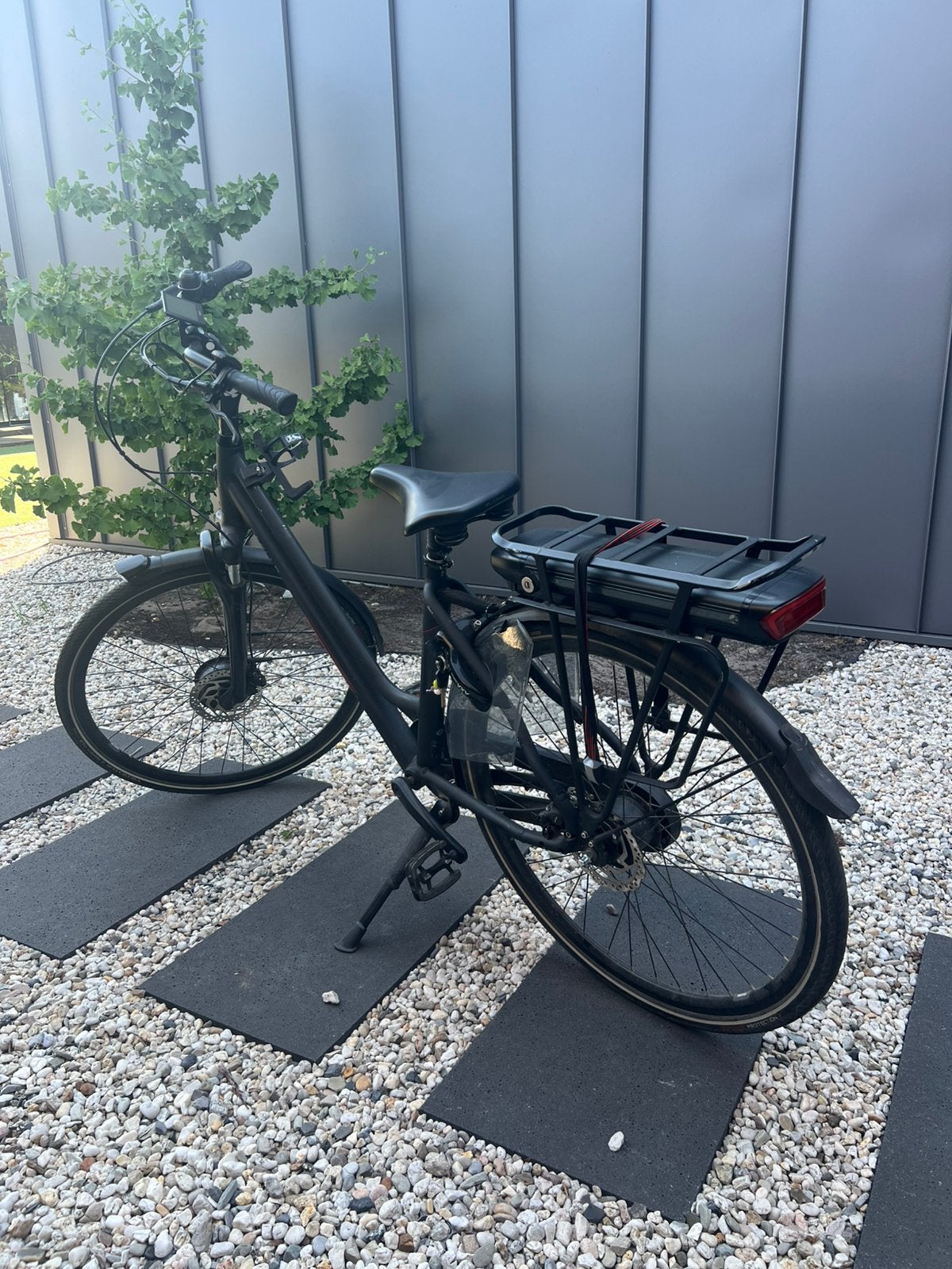 Elektrische damesfiets Stella, Gebruikt, 47 tot 51 cm, 50 km per accu of meer, Ophalen