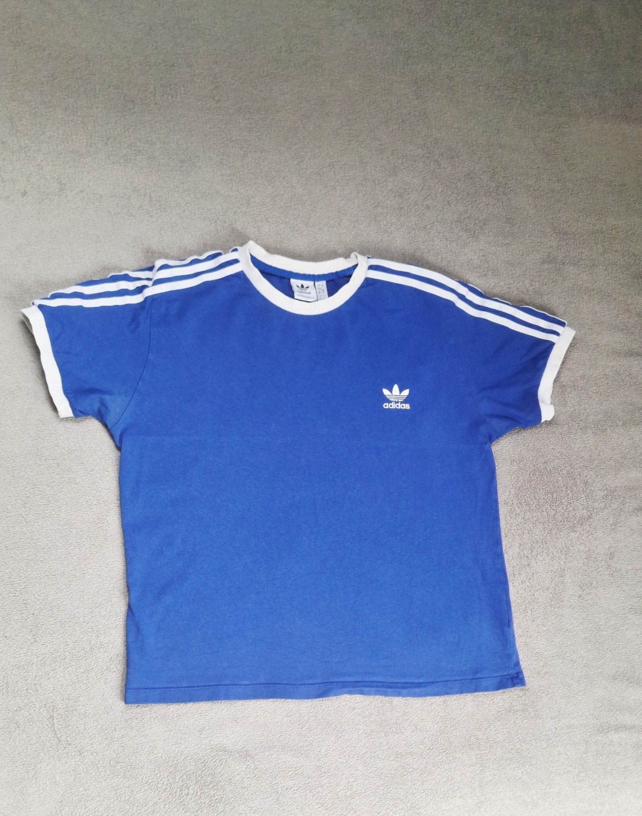 Adidas Originals T-shirt Maat L - Comfortabel & Stijlvol, Kleding | Dames, T-shirts, Maat 42/44 (L), Ophalen of Verzenden, Korte mouw