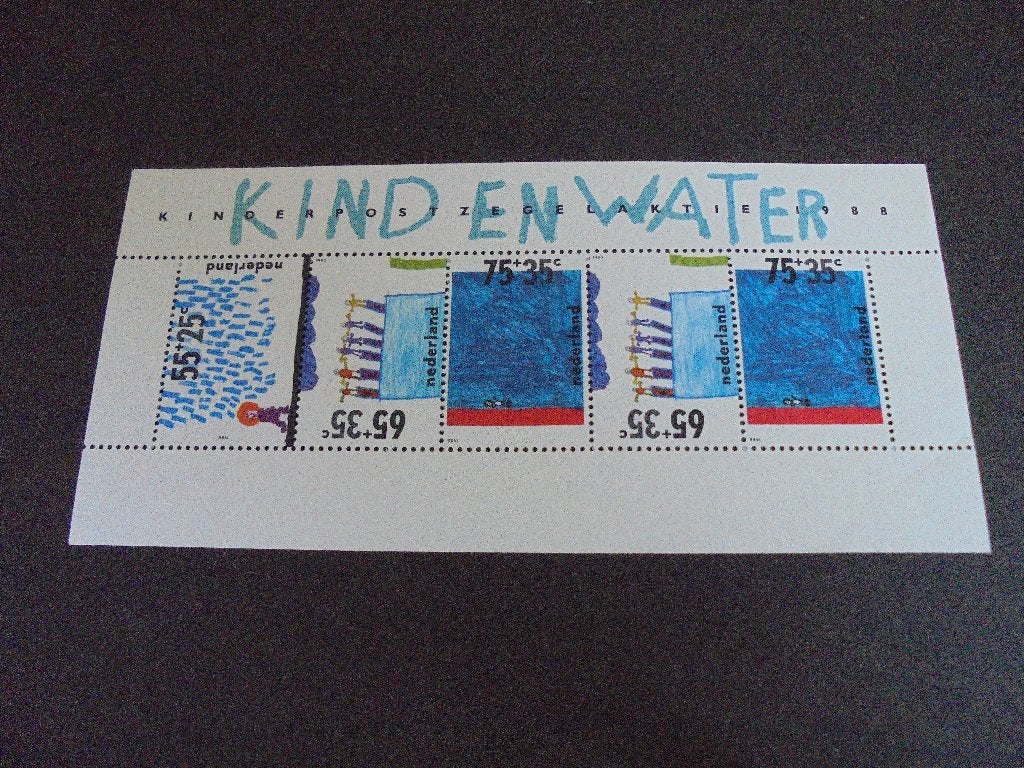 Kinderpostzegels 1988 blok, Verzenden, Na 1940, Postfris