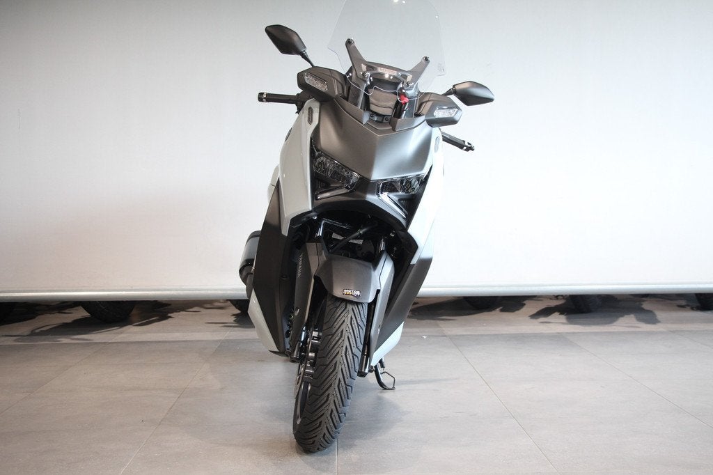 Yamaha X MAX 300 TECHMAX + (bj 2025), Scooter, Klantenservice@yamaha-motor.nl, Koolhovenlaan 101
1119 NC  Schiphol-Rijk, NL, 12 t/m 35 kW