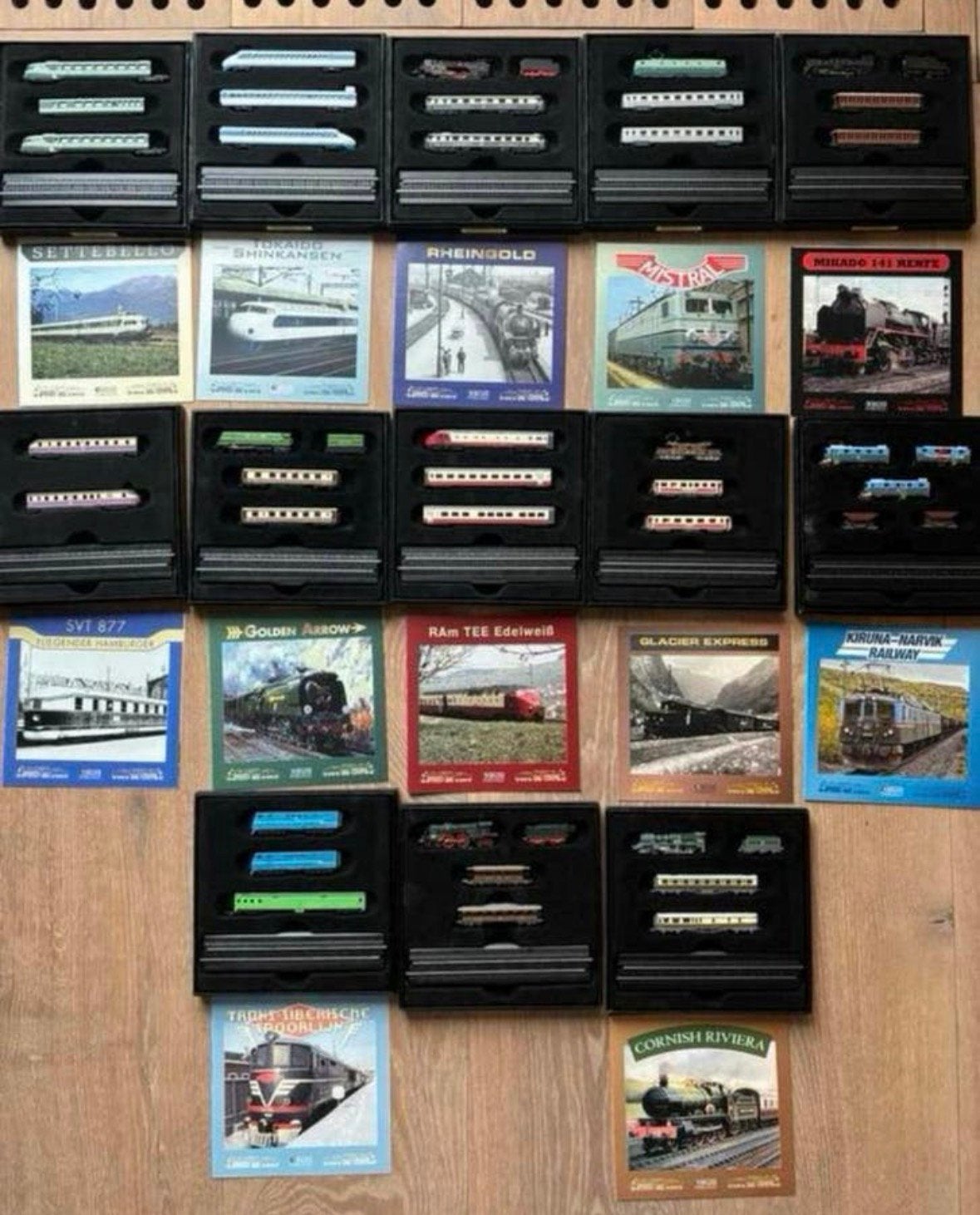Unieke 13 X 1:220 modeltreinset, merk Atlas,, Ophalen of Verzenden, Gebruikt, Locomotief