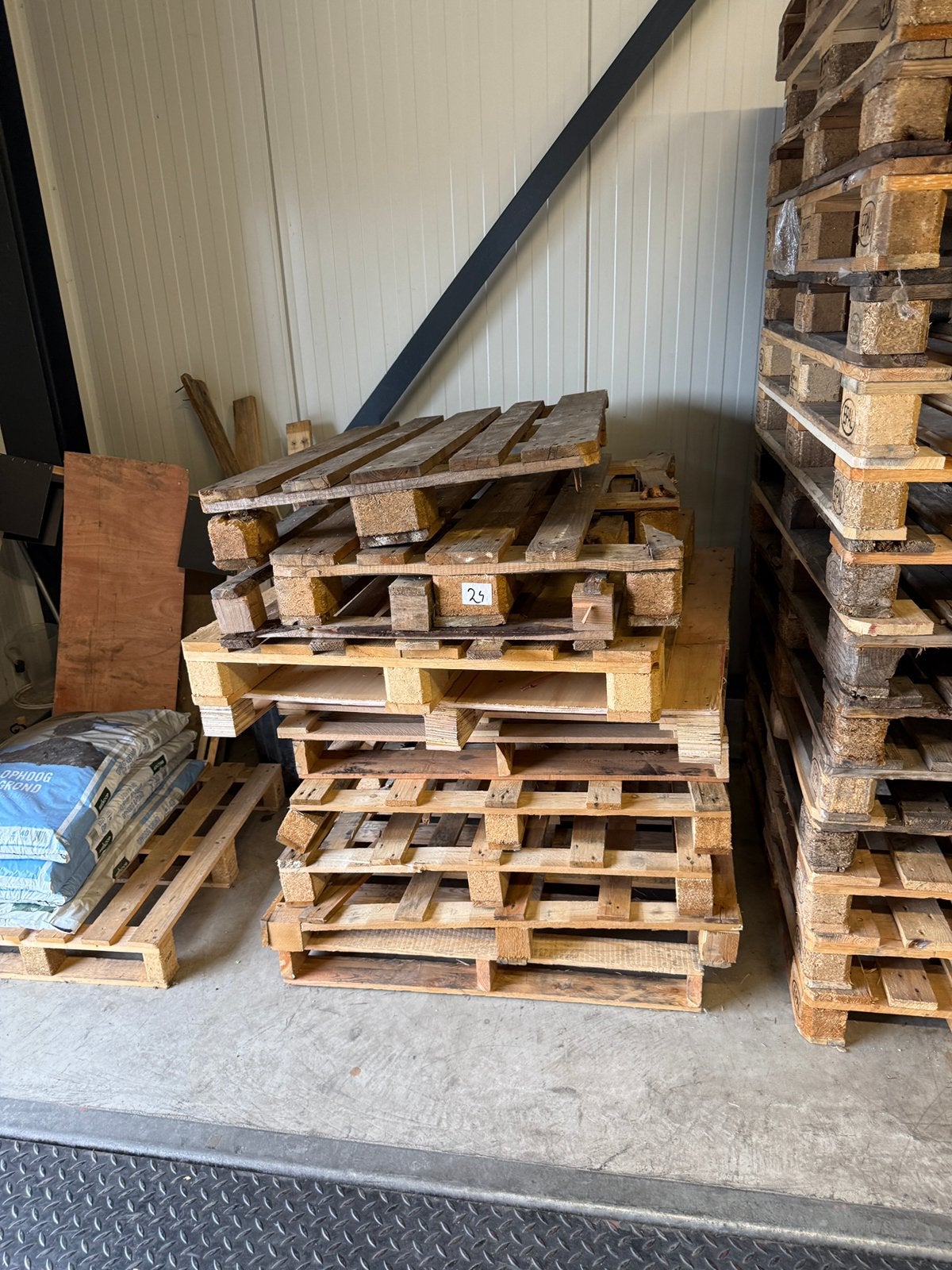 Gratis pallets, Doe-het-zelf en Verbouw, Hout en Planken, Ophalen, Zo goed als nieuw, Pallet, Minder dan 200 cm