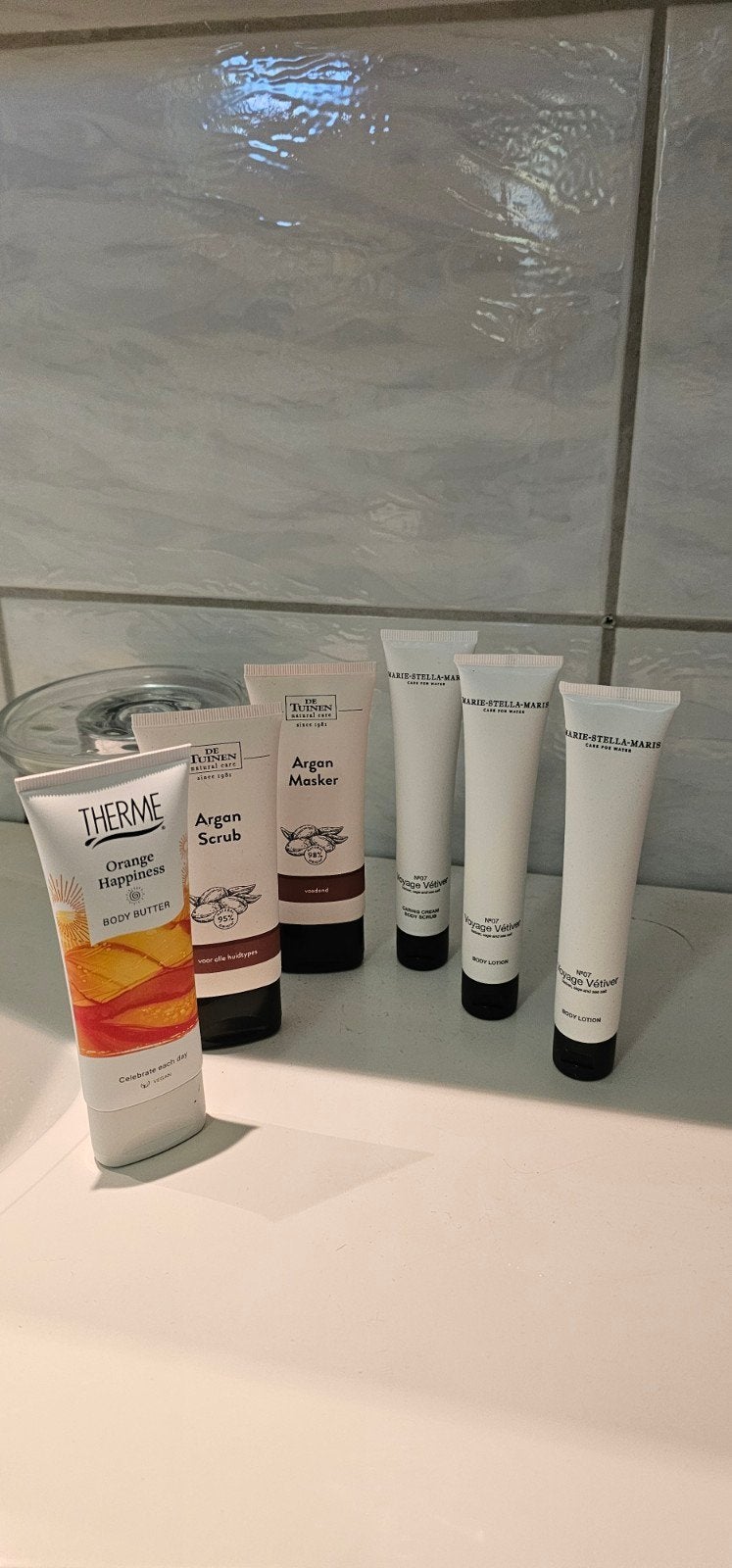 Verzorgingsproducten: Therme, De Tuinen, Marie-Stella-Maris, Ophalen, Zo goed als nieuw, Bodylotion, Crème of Olie