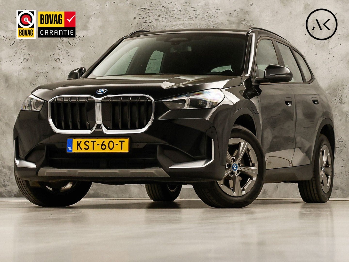 BMW X1 xDrive25e Automaat 245Pk (APPLE CARPLAY, HEAD-UP DISP, Auto's, BMW, 12 maanden, Gebruikt, Zwart, Bedrijf