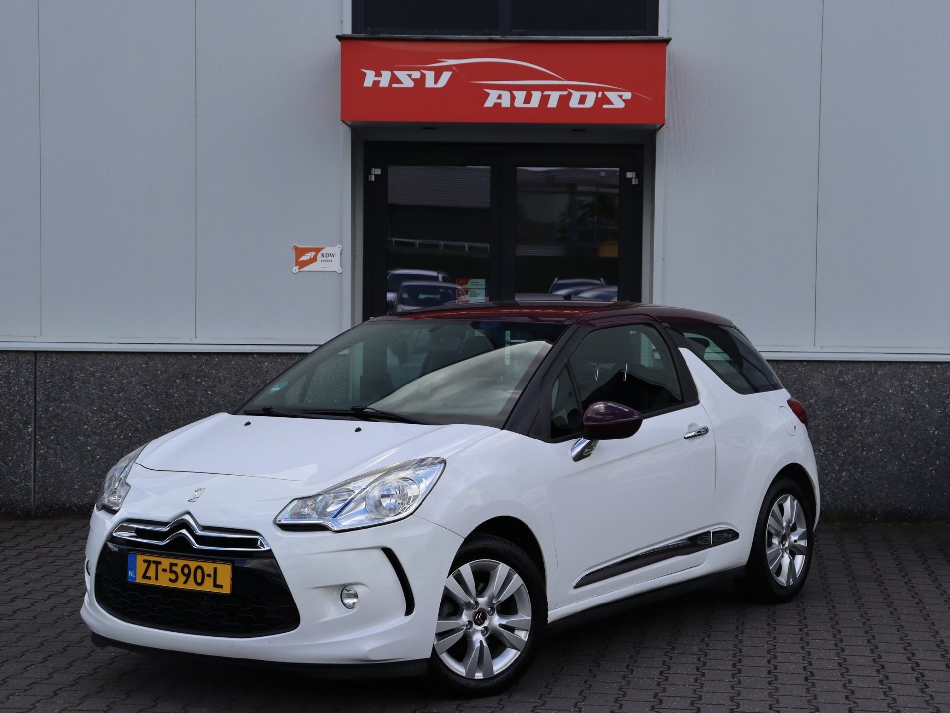 Citroen DS3 1.4 Chic airco LM *150.000km*, Voorwielaandrijving, Euro 5, Wit, Bedrijf
