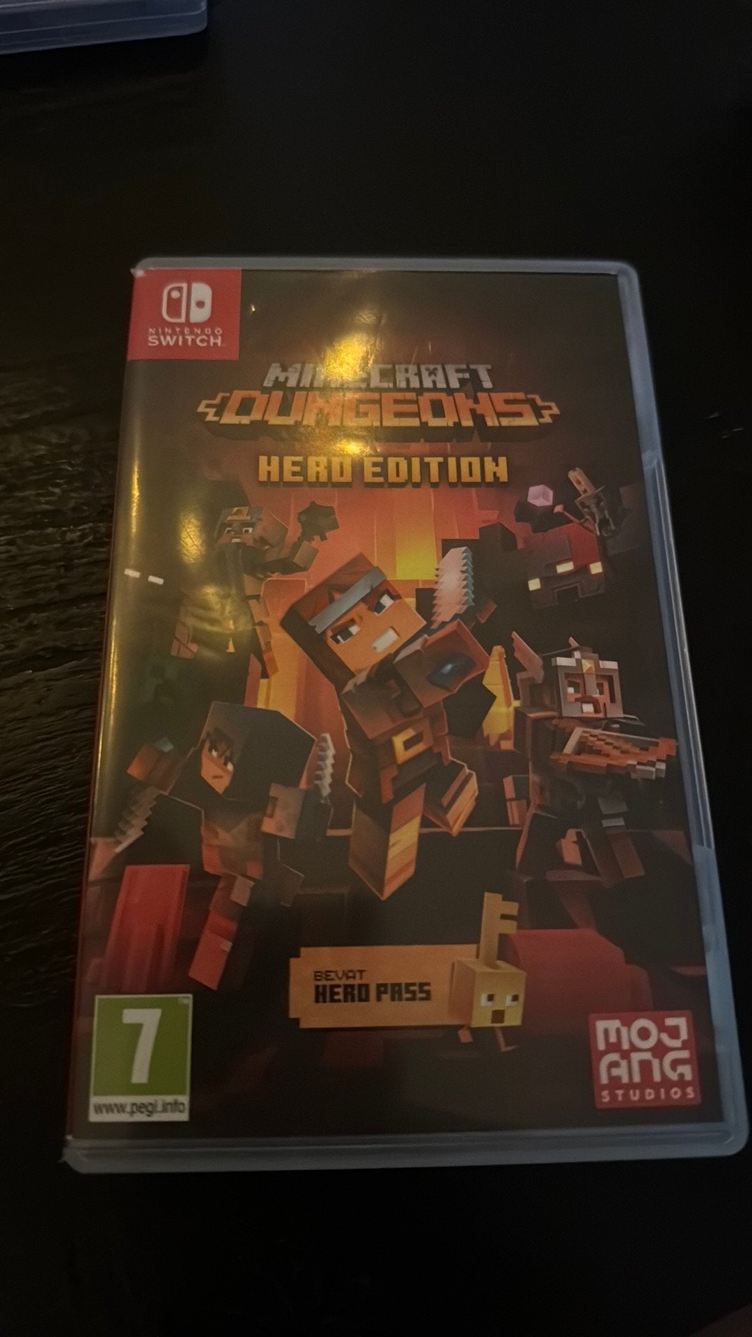 Minecraft Dungeons Hero Edtion, 3 spelers of meer, Ophalen of Verzenden, Zo goed als nieuw, Vanaf 7 jaar