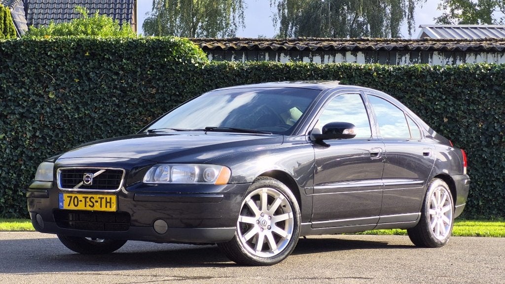 Volvo S60 2.0T Automaat I Trekhaak I Distributie 2022 v.v., Zwart, 1984 cc, 179 pk, S60