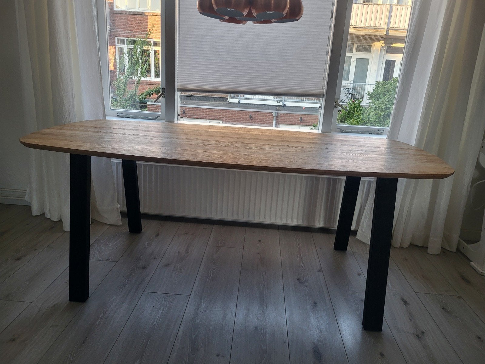 Massief eiken eettafel met zwarte poten (200x100 cm), Huis en Inrichting, Tafels | Eettafels, Ophalen, 200 cm of meer, 50 tot 100 cm