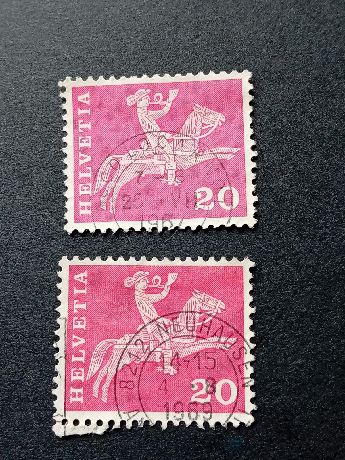 Zwitserse postzegels Helvetia 20 Rappen (2 stuks), Ophalen of Verzenden