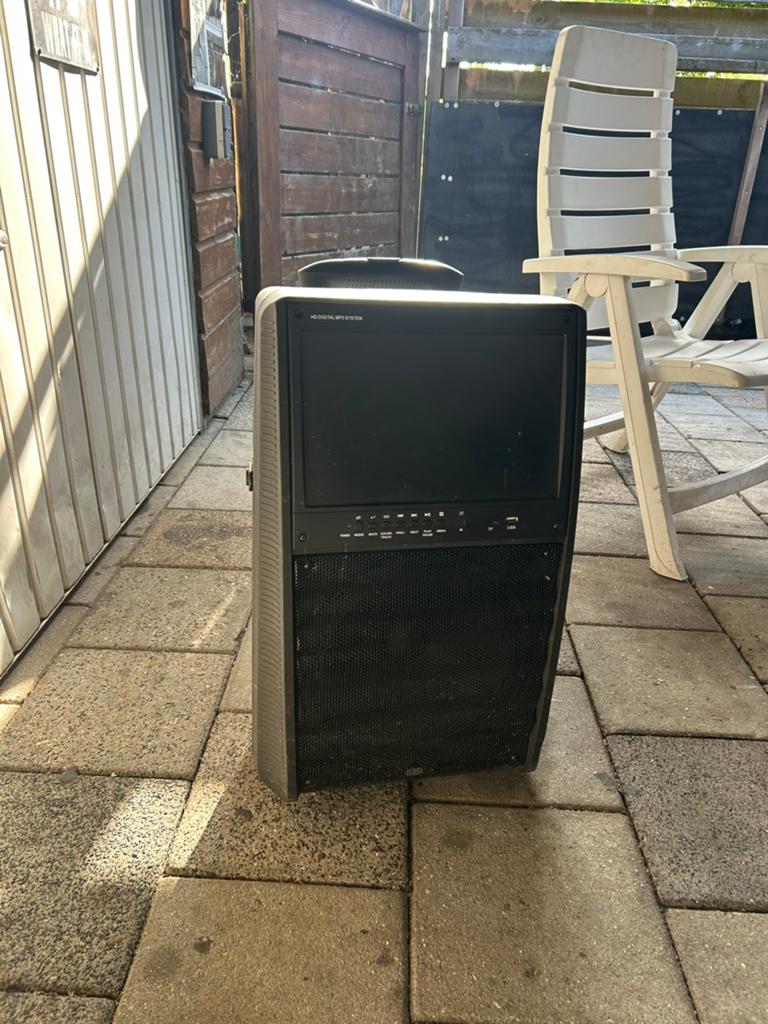 Te koop speaker op accu, Audio, Tv en Foto, Luidsprekers, Ophalen of Verzenden, Zo goed als nieuw