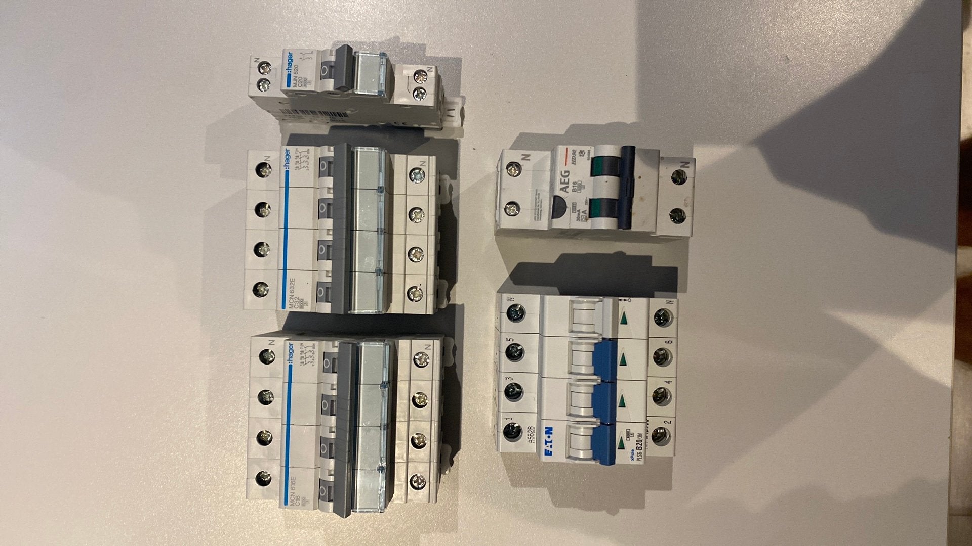 Diverse automaten o.a. B16/B20/C16/C20, Ophalen, Zo goed als nieuw, Overige typen