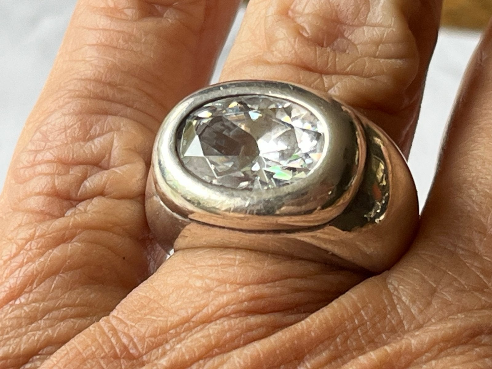 Zilveren ring met Finse Kristal, gekeurd en gesigneerd, Met kristal, Verzenden, Zo goed als nieuw, 17 tot 18