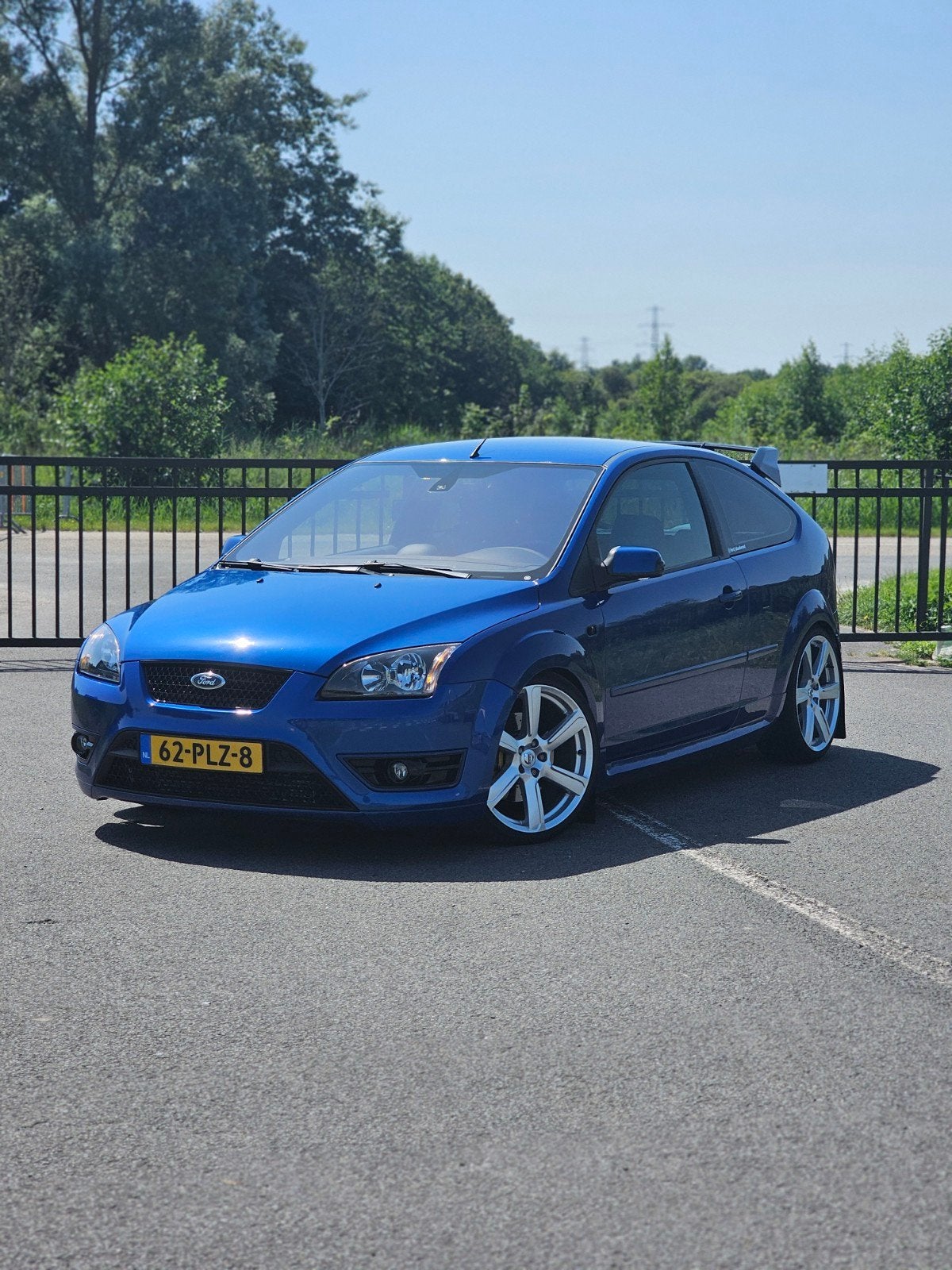 Ford Focus 2.5 20V Turbo 166KW 3D 2005 Blauw, Auto's, Ford, Stof, Blauw, 2521 cc, 11 km/l