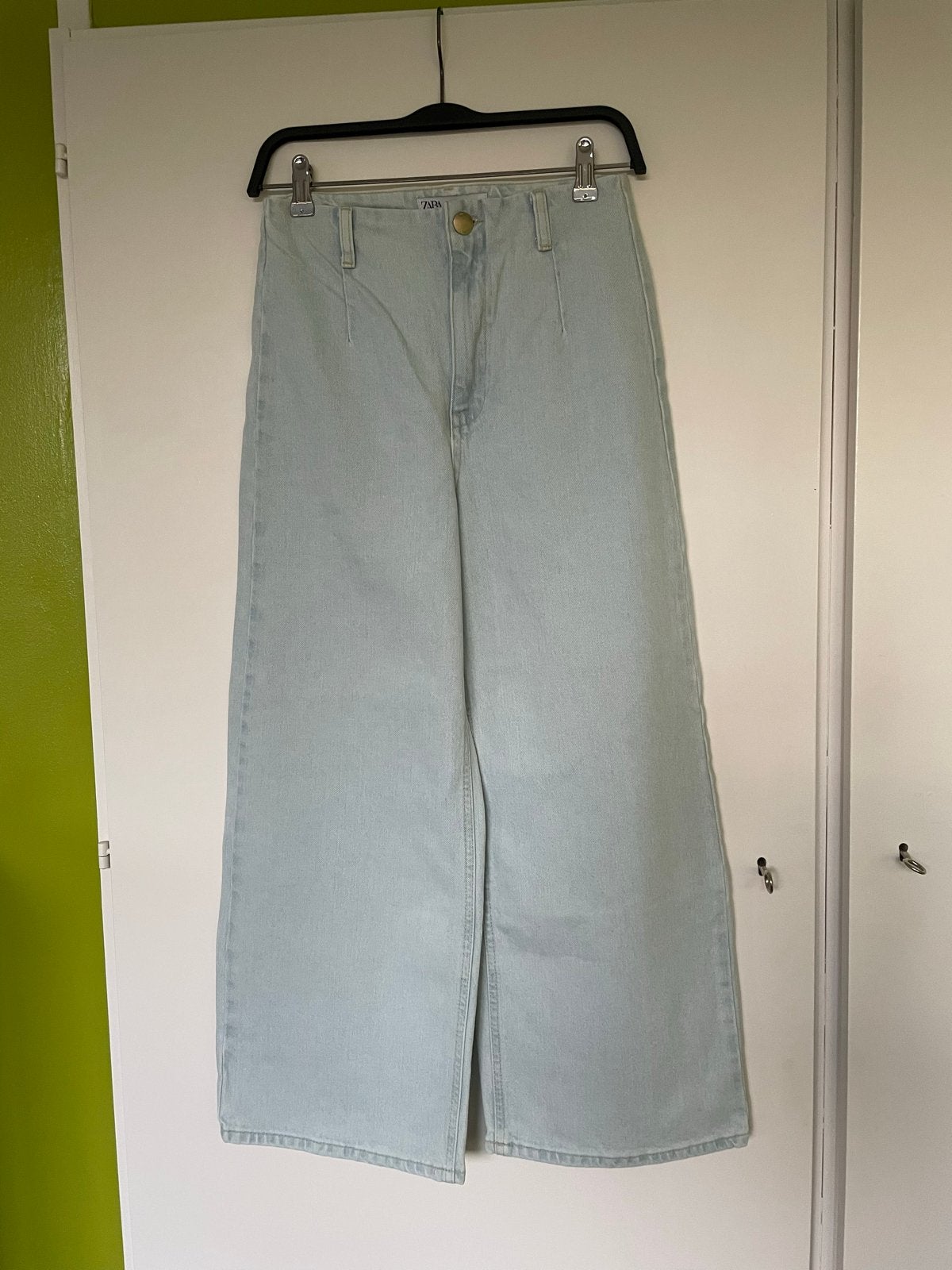 Zara Wide Leg Jeans - Lichtblauw - Maat 36 (S), Kleding | Dames, Broeken en Pantalons, Blauw, Ophalen of Verzenden, Zo goed als nieuw