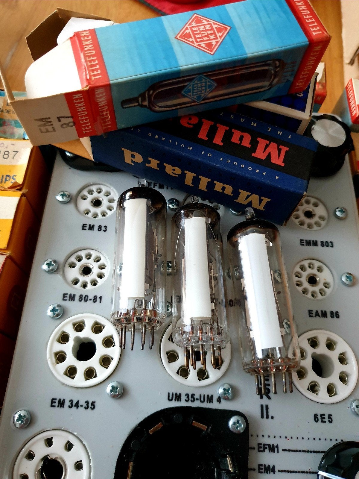 EM87 Radiobuizen Afstemogen - Nieuw in doos, Getest, Ophalen of Verzenden, Nieuw