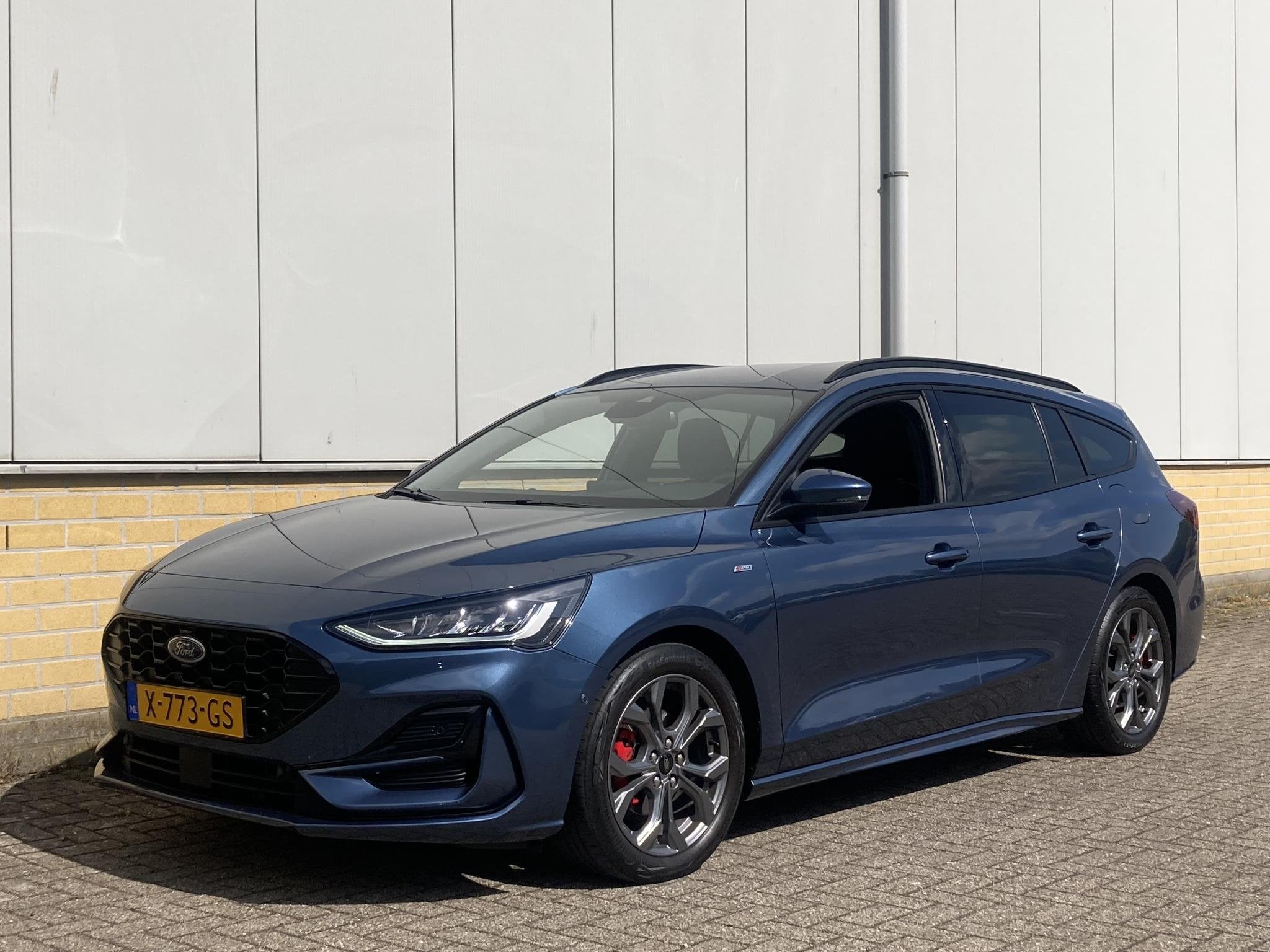 Ford Focus 1.0 EcoBoost Hybrid 155pk Automaat ST Line X Wago, Auto's, Stof, Gebruikt, Blauw, Origineel Nederlands