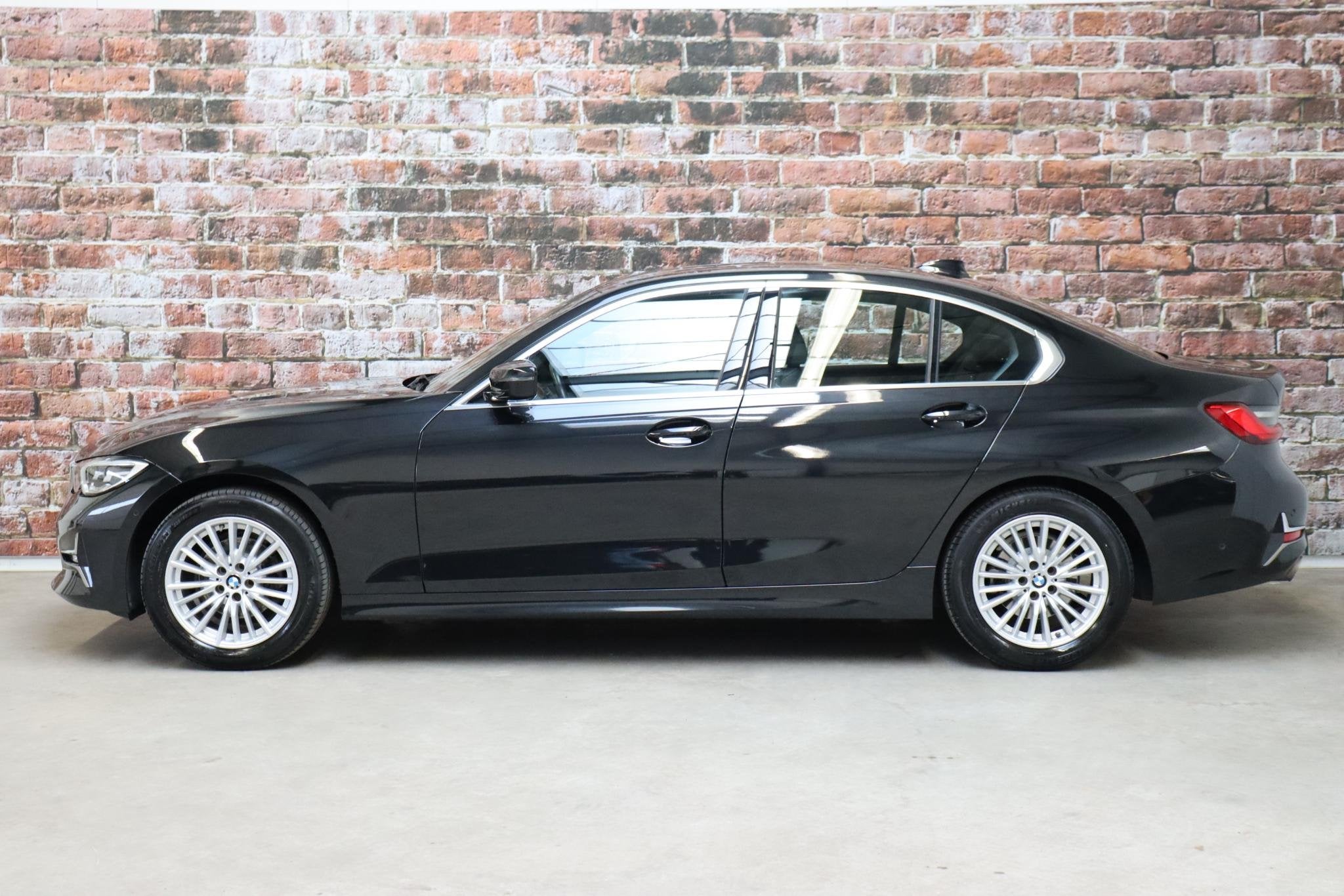 BMW 3-serie Sedan 318i High Executive Luxury Line Automaat /, Auto's, Automaat, 1998 cc, Achterwielaandrijving, Gebruikt