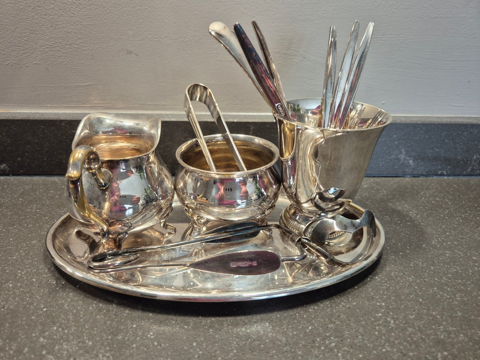 Verzilverd koffie en melkannetje, Ophalen of Verzenden