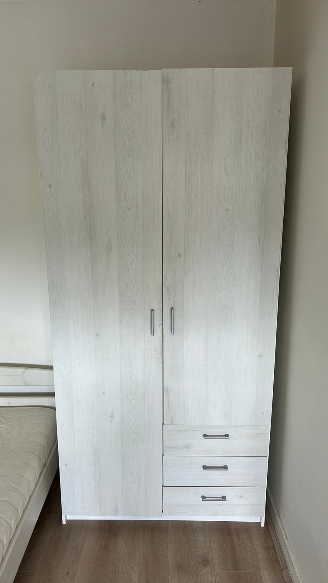 Kledingkast gratis op te halen, Ophalen, Gebruikt, 50 tot 75 cm, 150 tot 200 cm