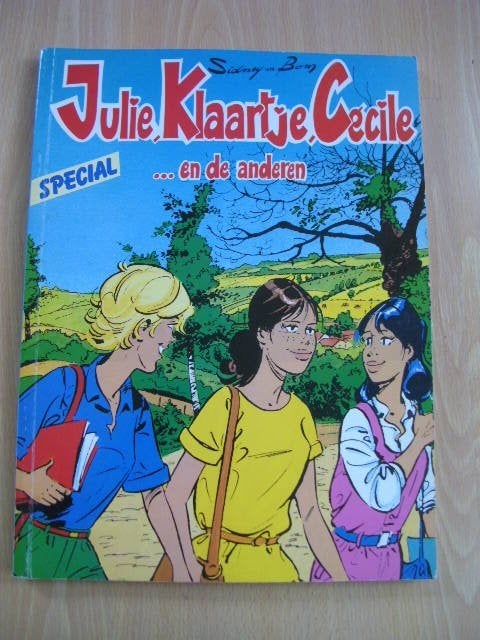 Julie, Klaartje, Cecile en de anderen. Special, strip, Eén stripboek, Ophalen of Verzenden, Zo goed als nieuw
