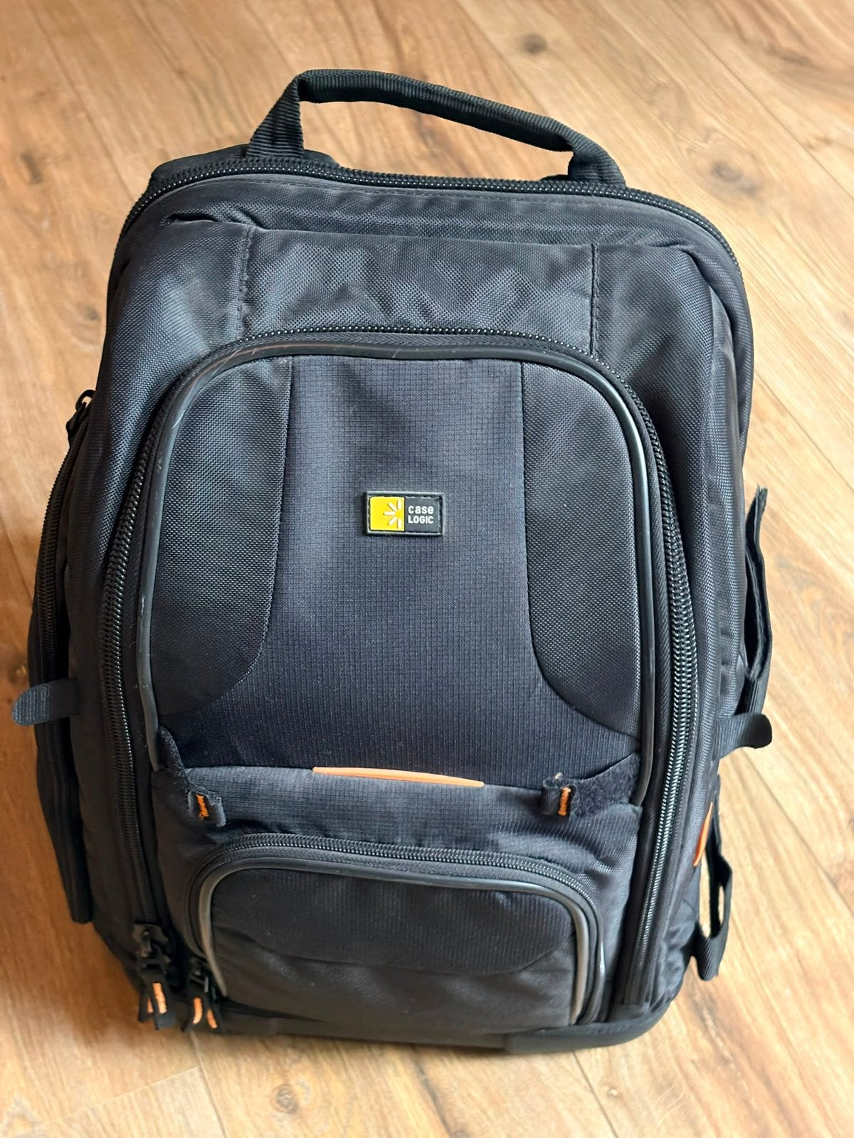 Case Logic Cameratas/Rugzak - Zwart, Gebruikt, 25 tot 40 cm, Ophalen of Verzenden, Trekking