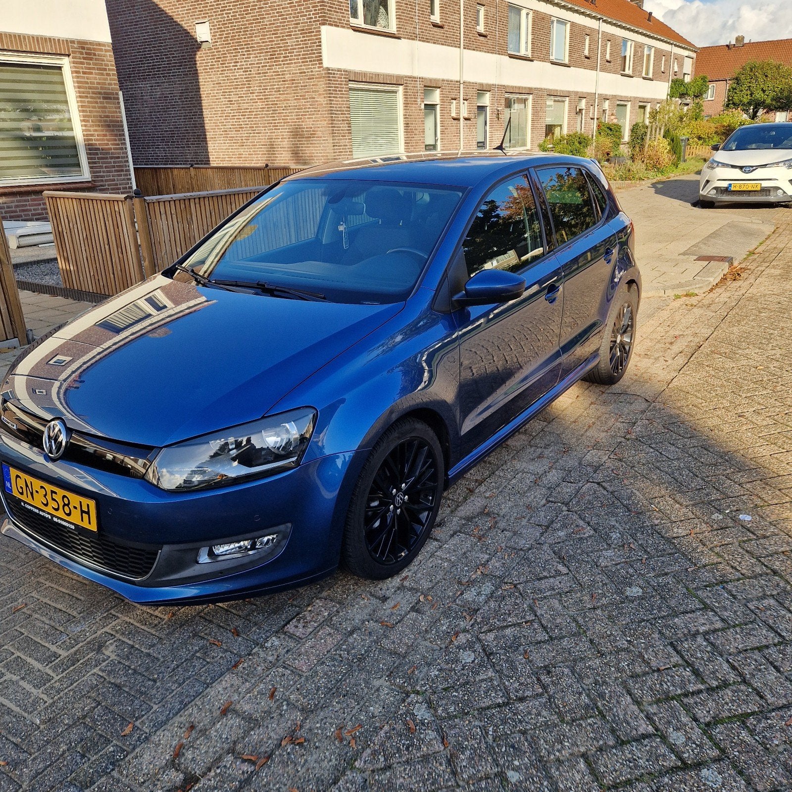 Volkswagen Polo 1.0 TSI 70KW 5D Bluemotion 2015 Blauw, Auto's, Voorwielaandrijving, 40 €/maand, 1011 kg, 95 pk