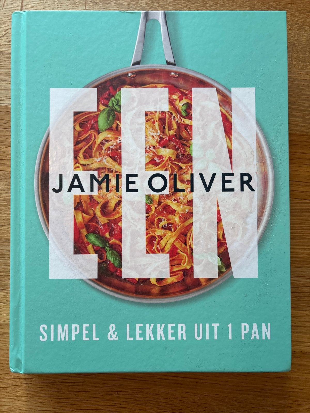 Jamie Oliver EEN: Simpel & Lekker uit 1 Pan Kookboek, Verzenden, Zo goed als nieuw, Europa, Hoofdgerechten