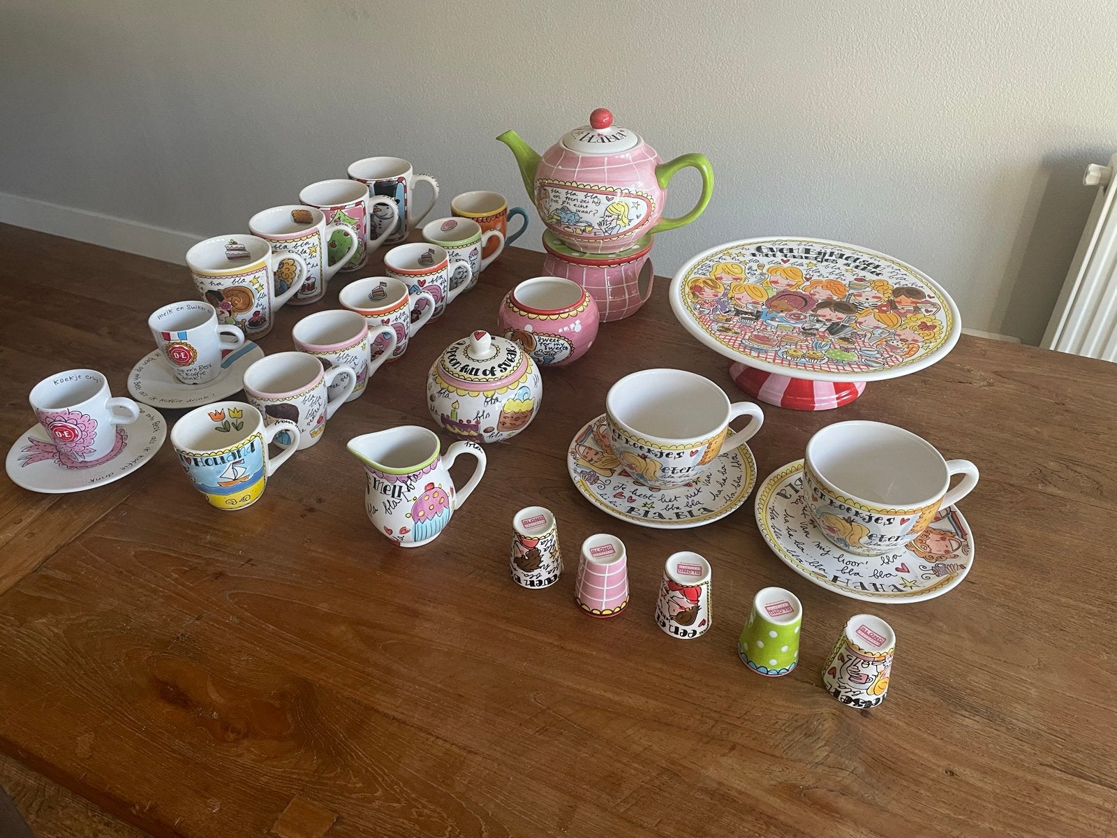 In 1 koop.  Blond Amsterdam servies, Ophalen, Zo goed als nieuw, Overige stijlen, Aardewerk