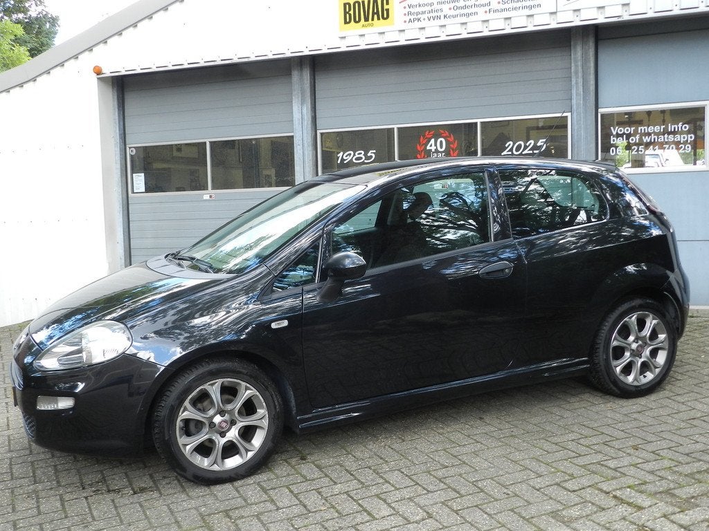 Fiat Punto Evo 0.9 TwinAir Street Navigatie Cruise contr LMV, Voorwielaandrijving, Zwart, Origineel Nederlands, Bedrijf