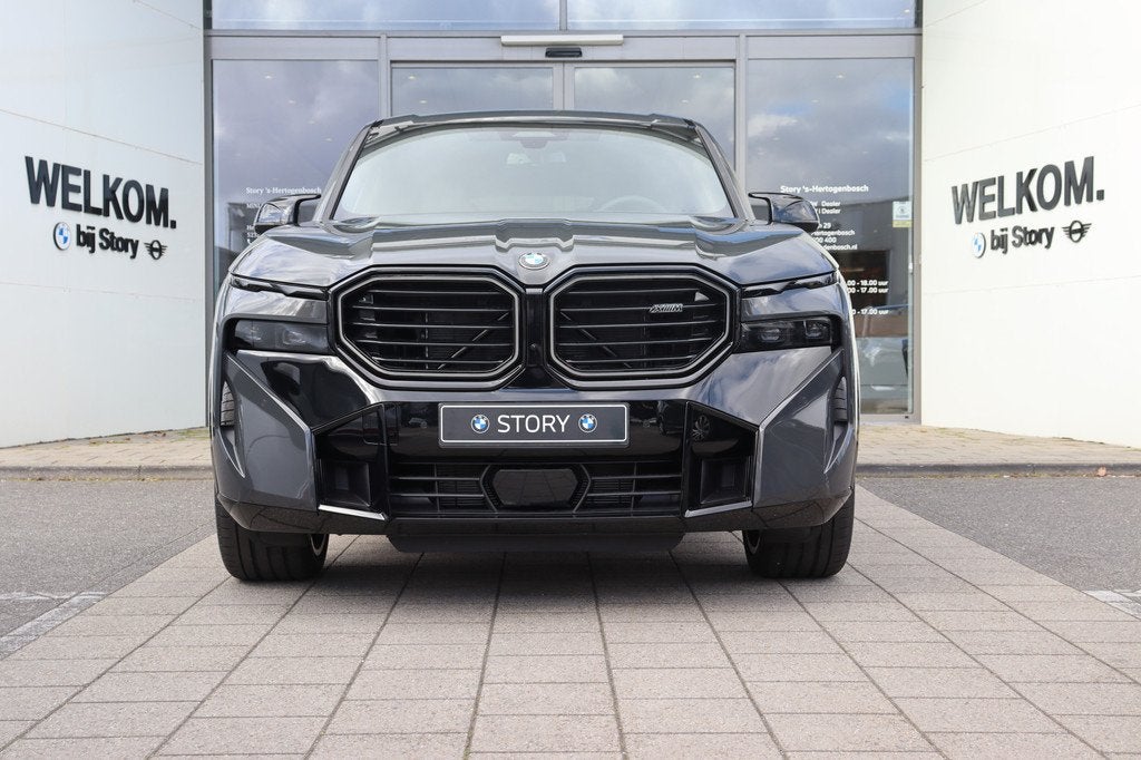 BMW XM PHEV 50e Automaat / Trekhaak / Adaptief M Onderstel P, Automaat, Verwarming stoelen achter, Zwart, 23 km/l