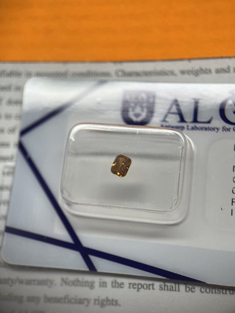 natural diamond cushion 0,26 ct vivid orange (57), Ophalen of Verzenden, Zo goed als nieuw