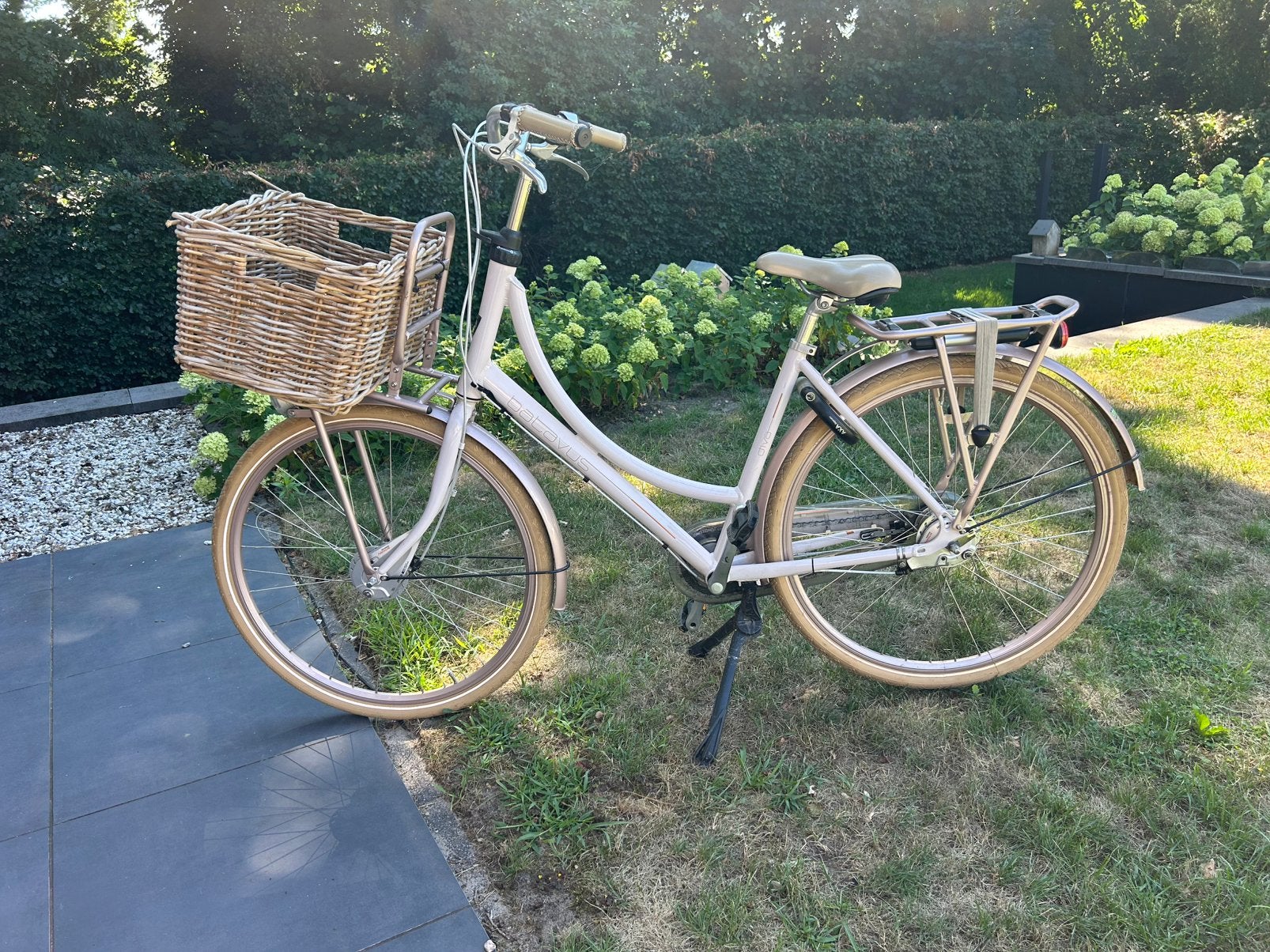 Lichtroze Batavus Diva fiets 50 inch, Fietsen en Brommers, Fietsen | Dames | Omafietsen, Ophalen, Zo goed als nieuw