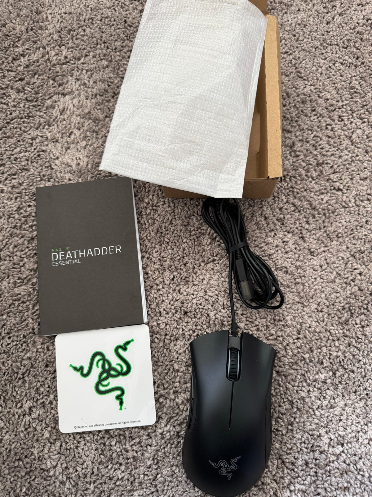 Razer Deathadder Essential Gaming Muis - Zo goed als nieuw, Rechtshandig, Muis, Gaming muis, Ophalen of Verzenden