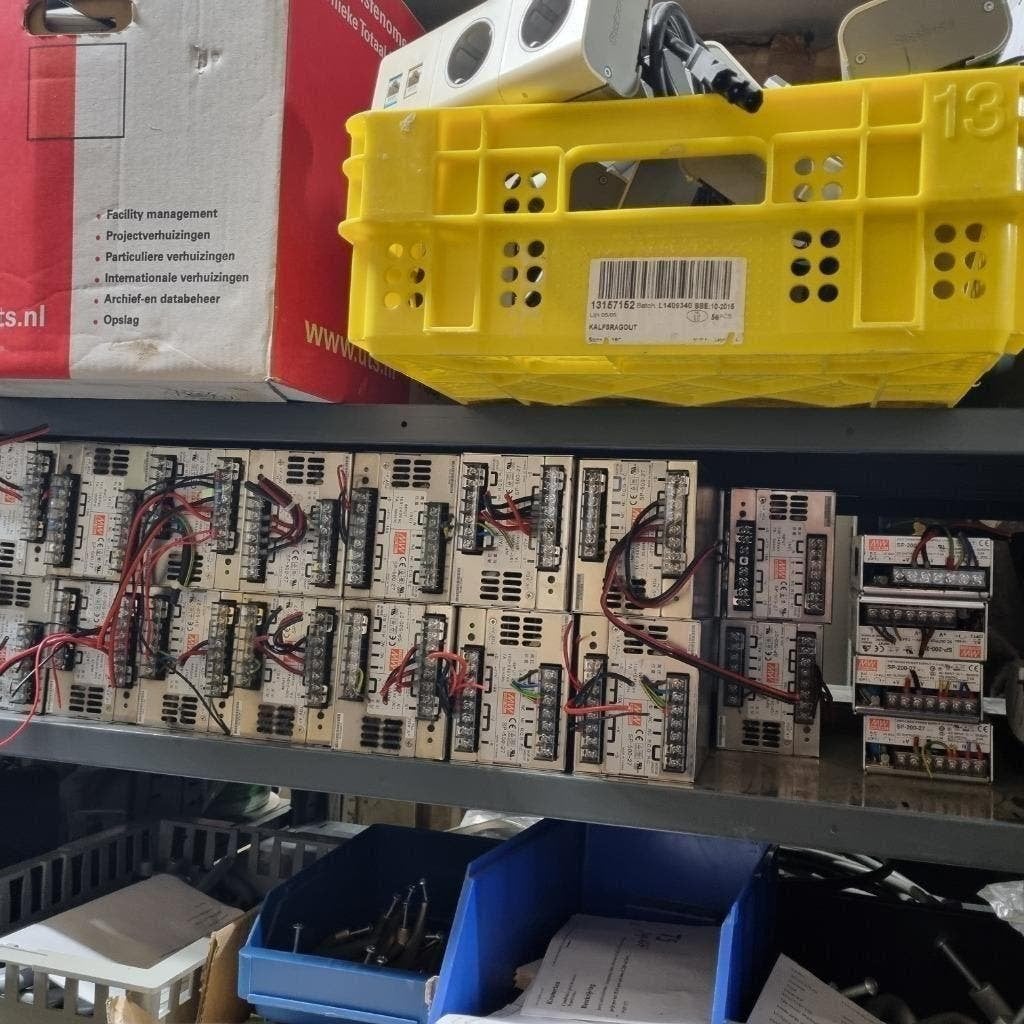 MEANWELL GESCHAKELDE VOEDING TRAFO 27 VOLT 18 AMP 486 WATT, Hobby en Vrije tijd, Ophalen, Gebruikt