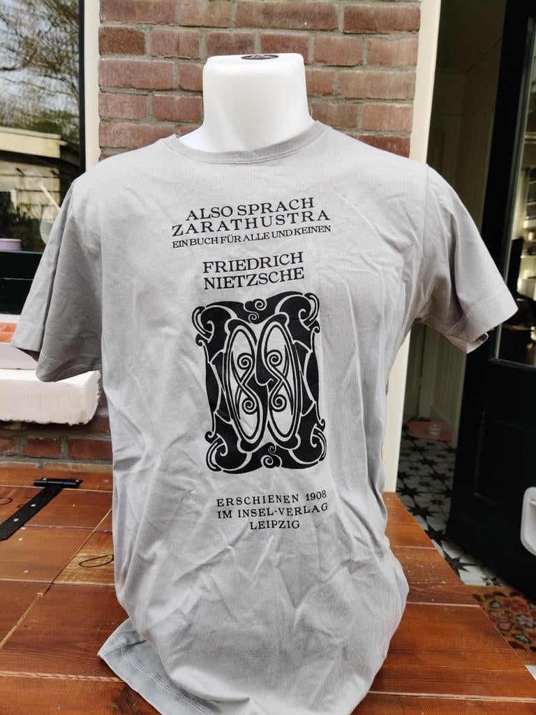 T-Shirt Friedrich Nietzsche, Ophalen of Verzenden, Nieuw, Maat 56/58 (XL)