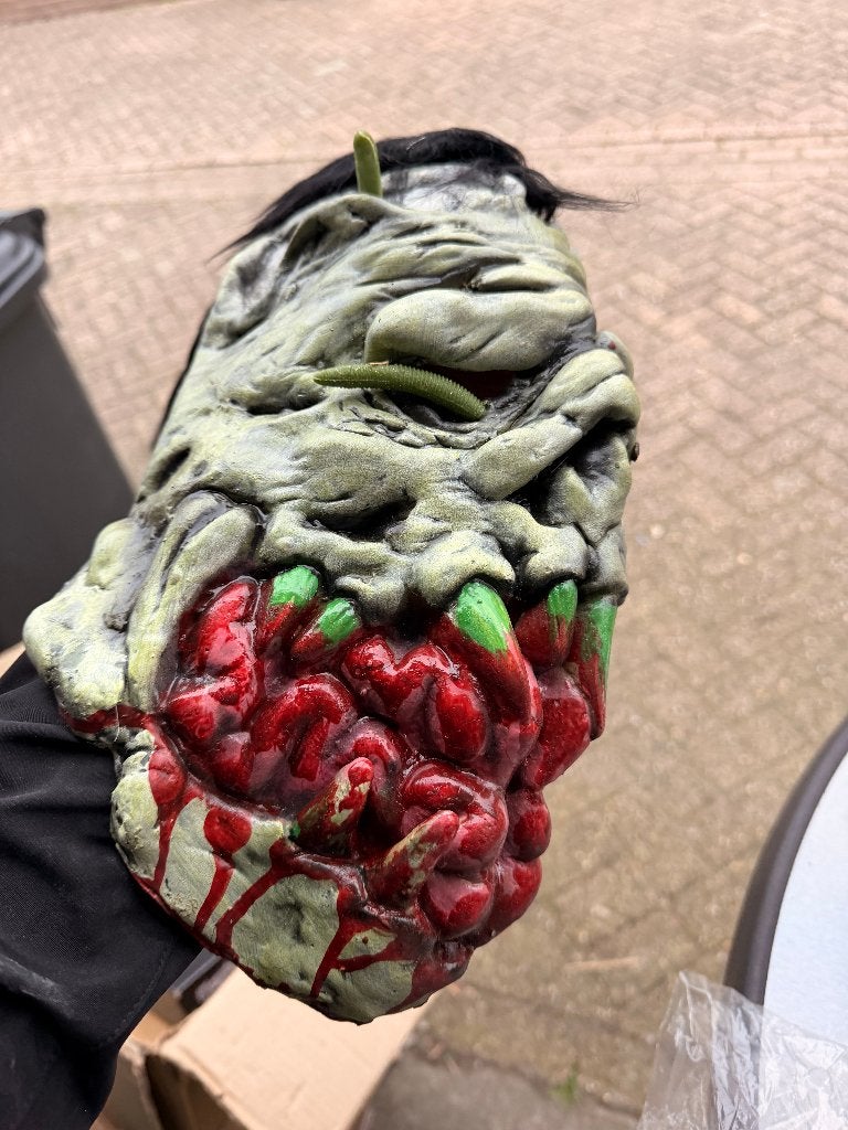 TE KOOP: Trick or Treat Studios Masker - Brain Eater (1x), Halloween of Griezel, EINDHOVEN, Kostuum, Nieuw