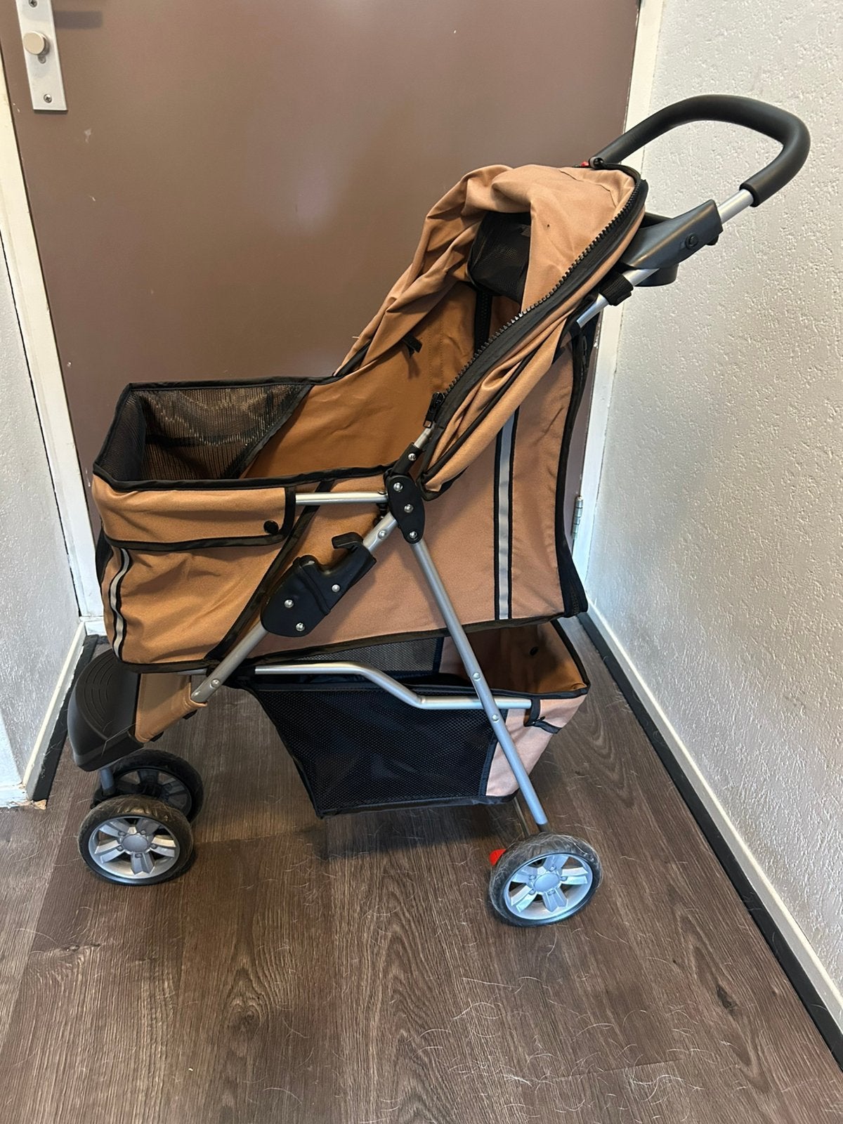 Honden buggy, Dieren en Toebehoren, Overige merken, Ophalen, Zo goed als nieuw, Hondenbuggy
