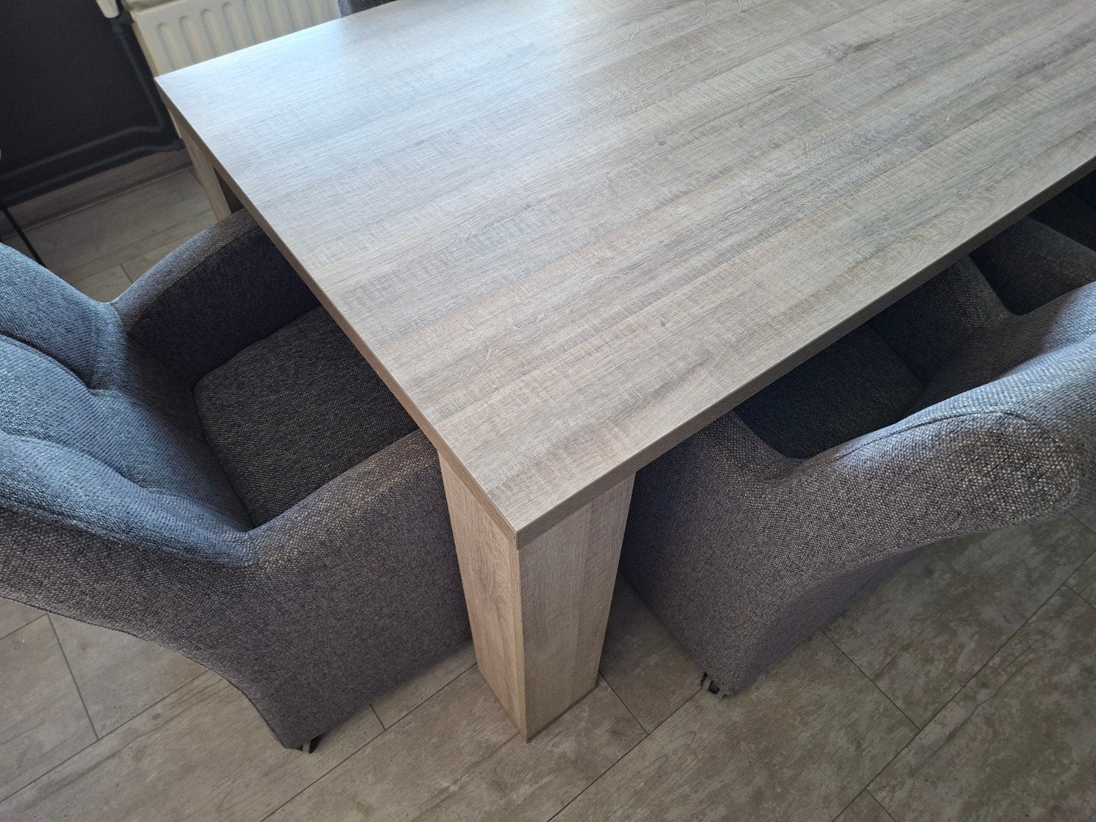 Tafel met 6 stoelen, Ophalen