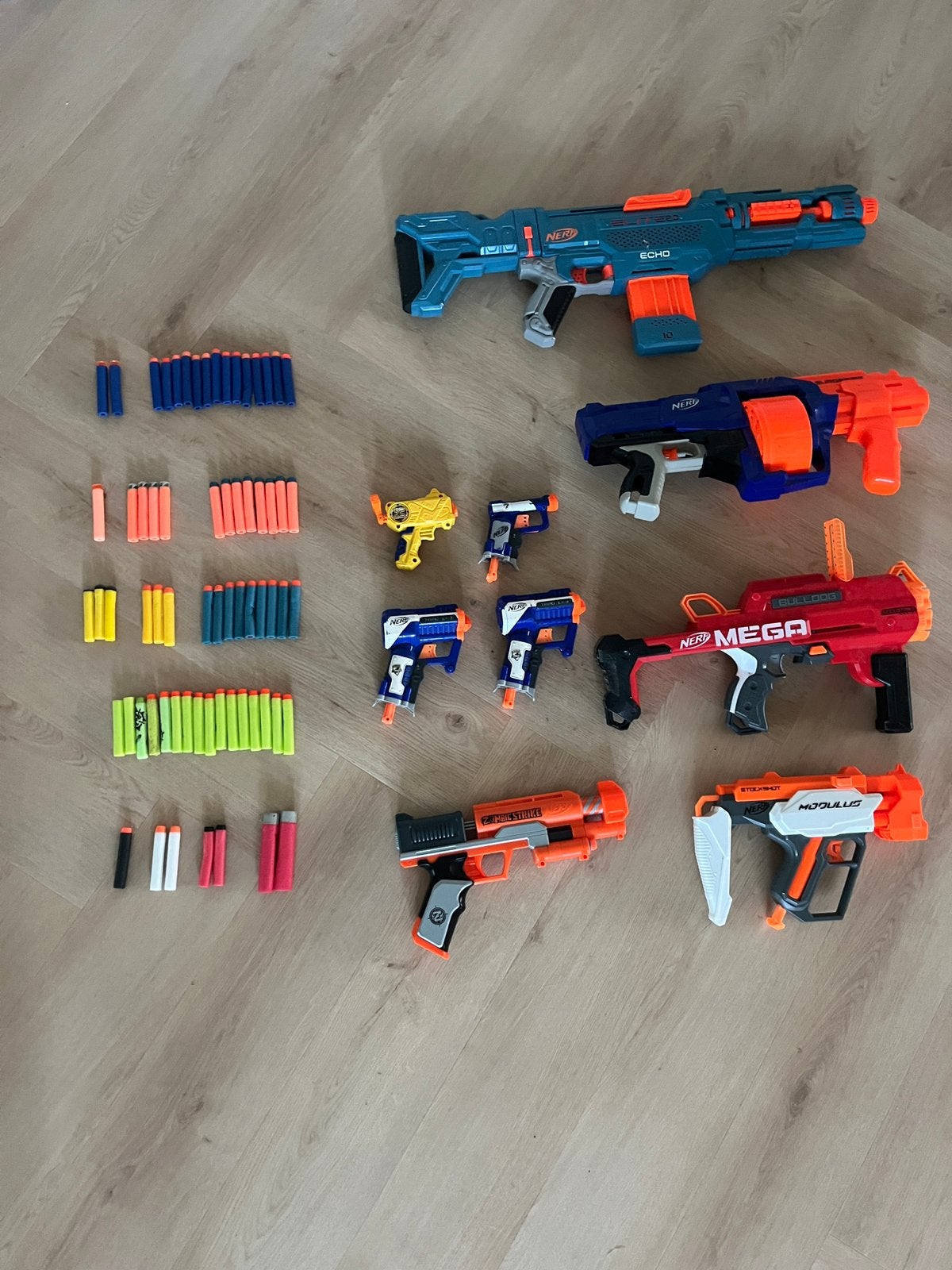 Grote collectie Nerf guns met veel kogels, Ophalen, Zo goed als nieuw