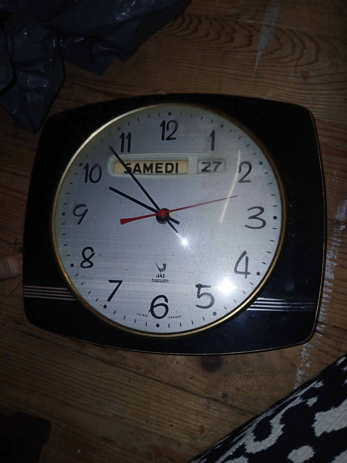 Vintage JAZ Wandklok met Datum en Dag, Antiek en Kunst, Ophalen of Verzenden