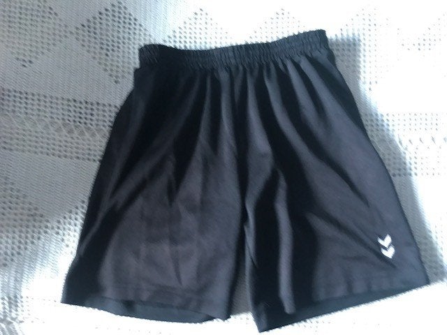 Hummel broekje, Ophalen of Verzenden, Zo goed als nieuw, Jongen, Sport- of Zwemkleding