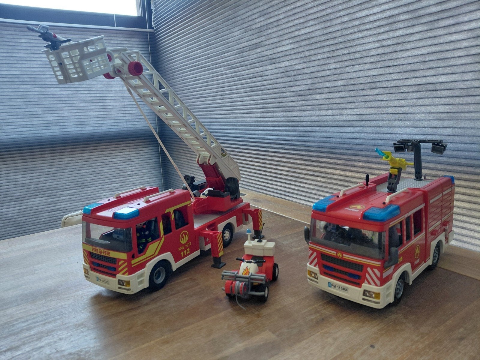 2x Playmobil Brandweerauto met Licht & Geluid + Quad, Ophalen of Verzenden
