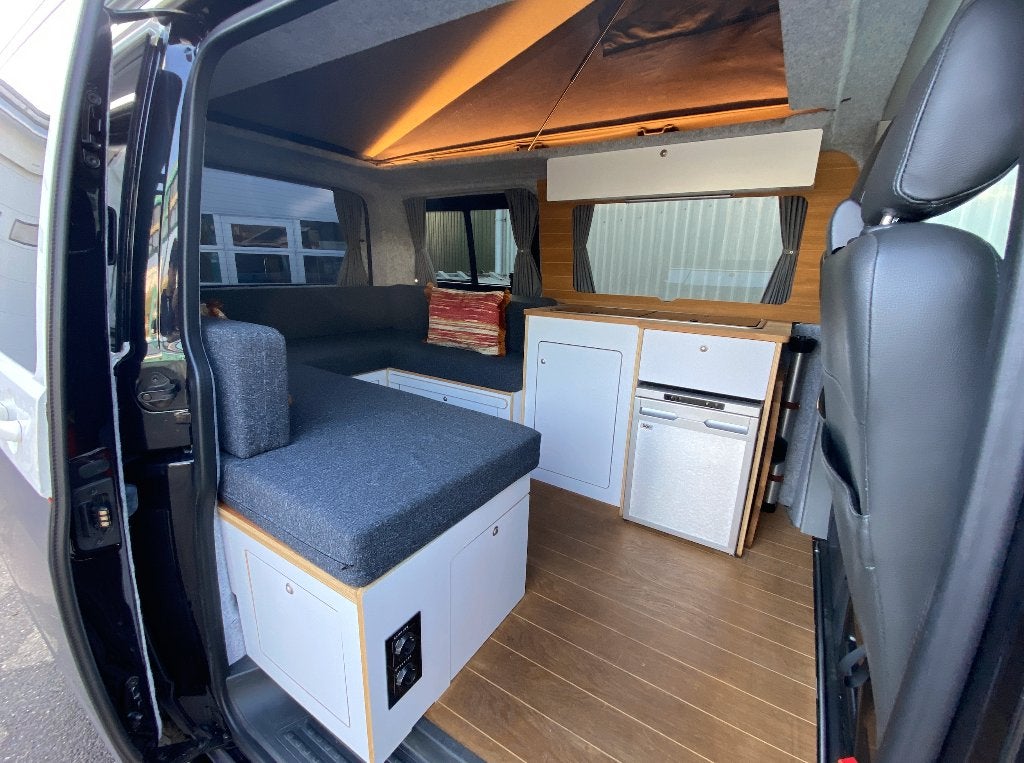 Stoere Off-Grid VW Transporter Camper T5.1 / 2015 / 88.385km, Buscamper of Camperbus, Volkswagen, Tot en met 2, Bedrijf