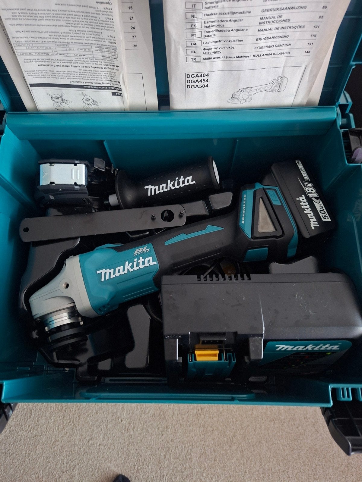 Makita DGA504, Ophalen, Nieuw