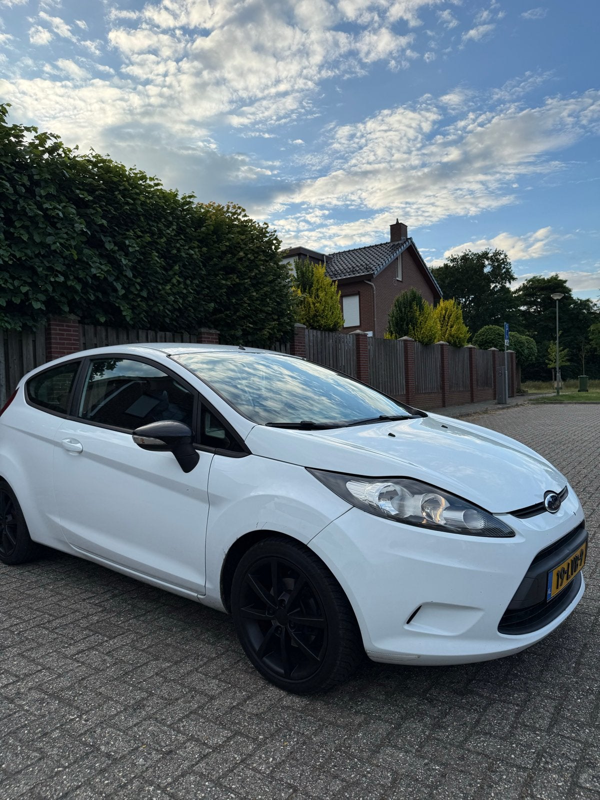 Ford Fiësta 1.25 44KW 3DR 2010 Wit, Auto's, Voorwielaandrijving, 4 cilinders, Wit, Origineel Nederlands