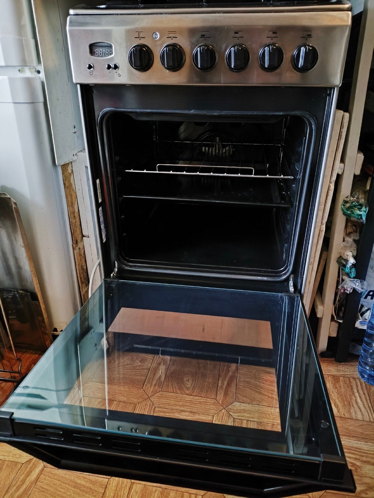 Gasfornuis Indesit I5TMH6AG(X)/NL, Witgoed en Apparatuur, 4 kookzones, Zo goed als nieuw, Energieklasse A of zuiniger, Gas