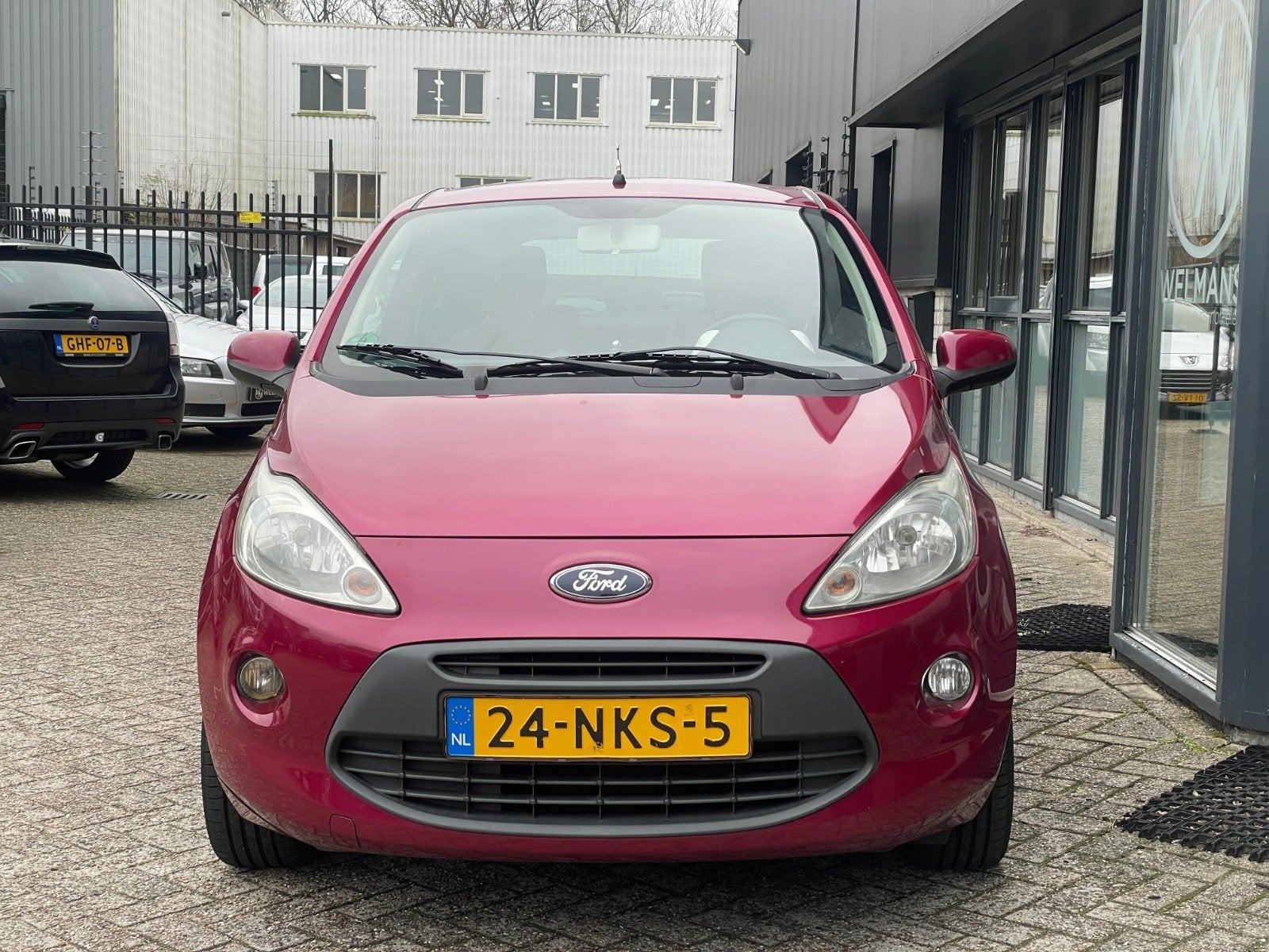 Ford Ka 1.2 51KW 2010 Rood, Voorwielaandrijving, 1242 cc, 4 cilinders, 4 stoelen