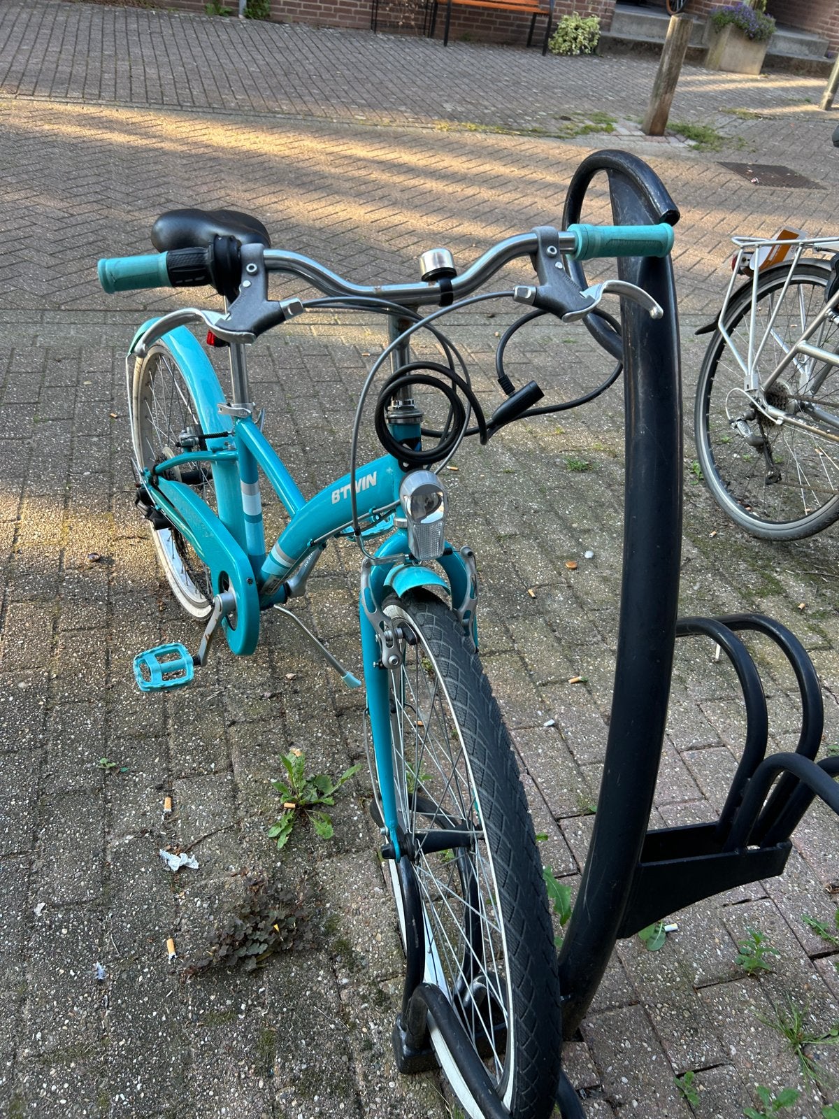 B'Twin kinderfiets/stadsfiets, turquoise, 24 inch, Fietsen en Brommers, Fietsen | Dames | Damesfietsen, Terugtraprem, Gebruikt