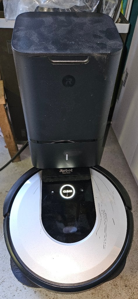 iRobot RobotStofzuiger Roomba i7+ Vacuum Zuiger leegstation, Witgoed en Apparatuur, Stofzuigers, Gebruikt, IRobot, Bedienbaar via app