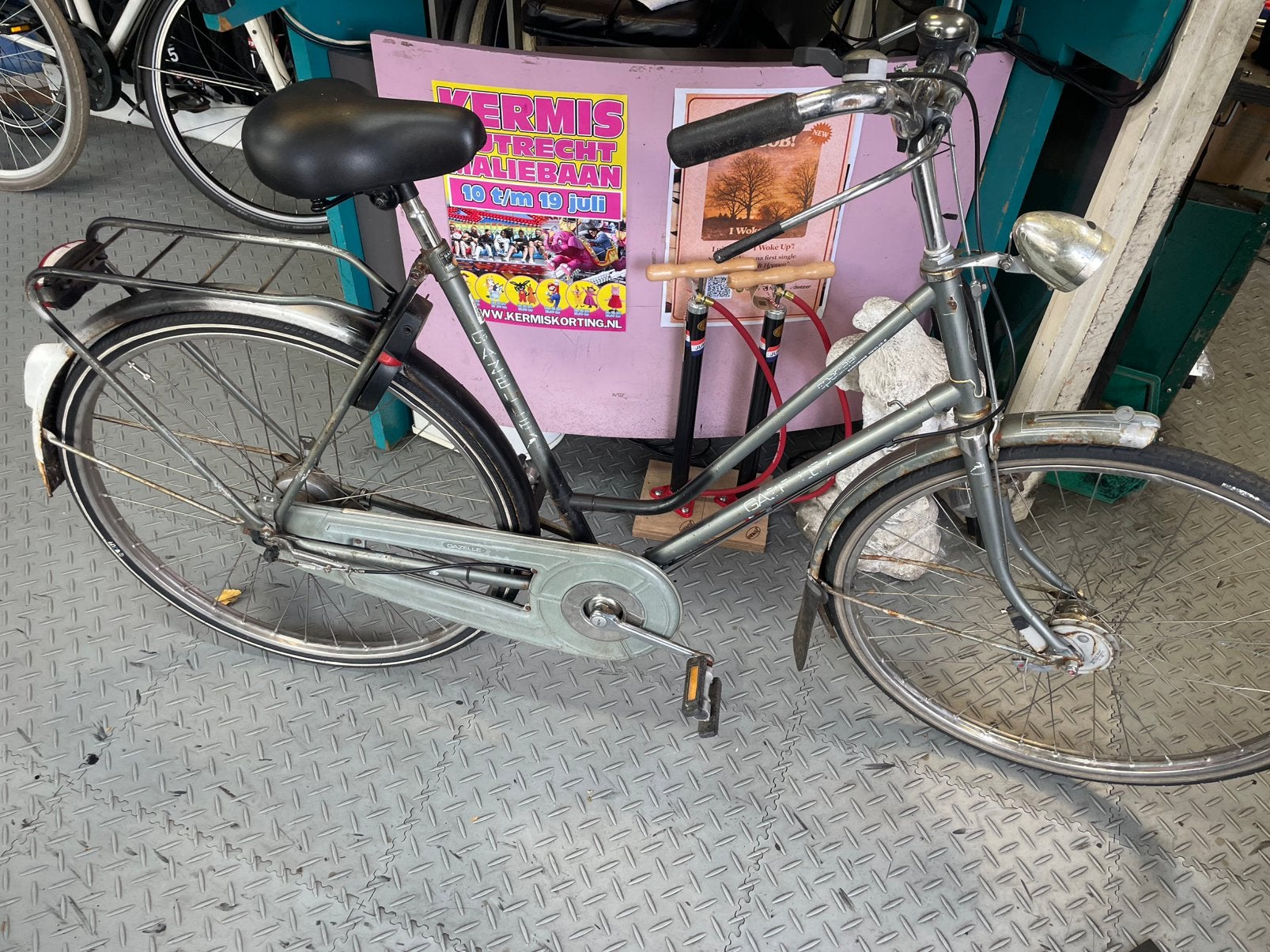 Dames heren stadsfiets 3 versnellingen stang remmen 28 inch, Ophalen of Verzenden, Gebruikt, Overige merken, Versnellingen